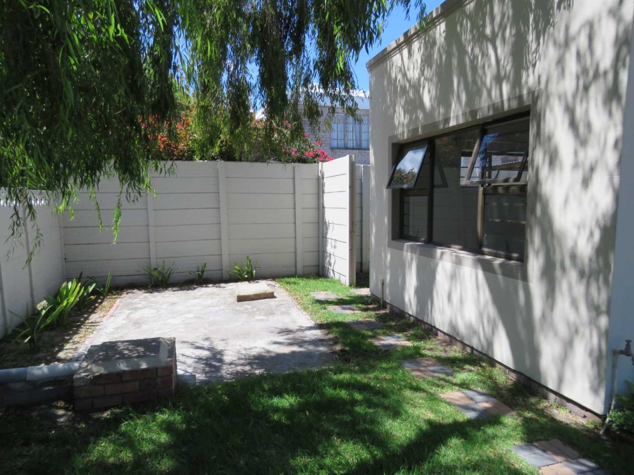 4 Bedroom Property for Sale in Kleinmond Western Cape